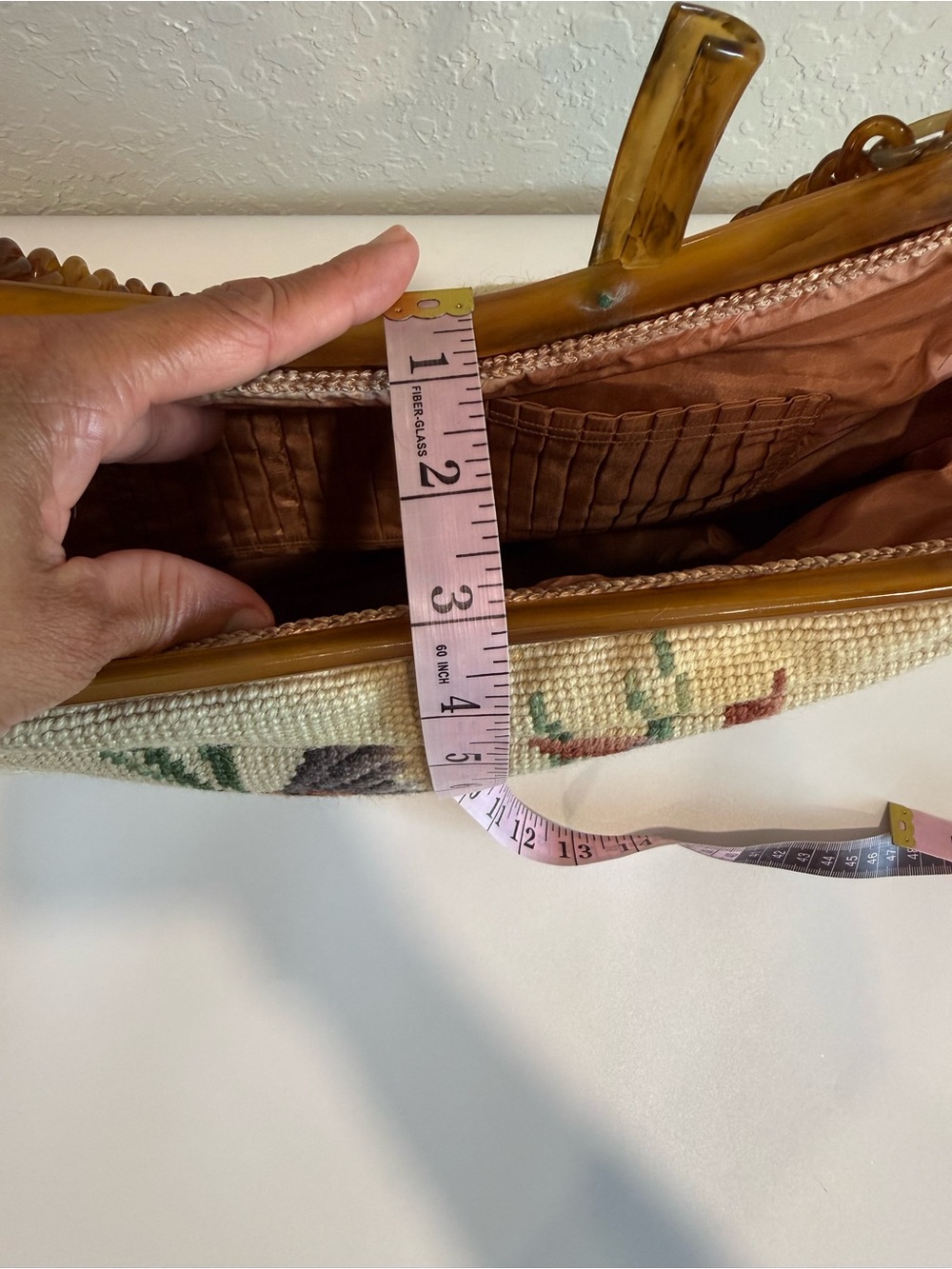 Vintage Embroidered Fish Motif Shoulder Bag Handle Bag - Beige - Picture 11 of 16